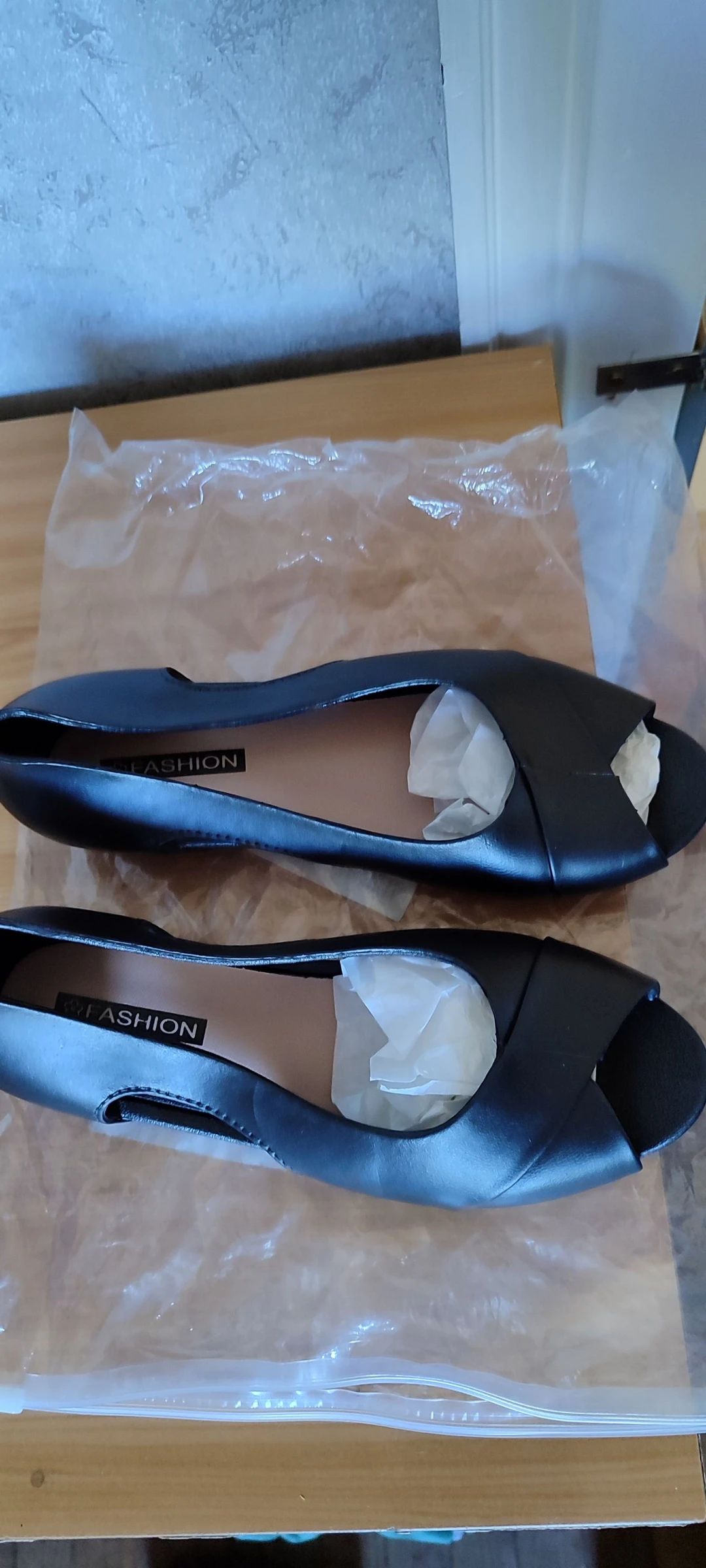 Chaussures plates / sandales ouvertes noires "FASHION" - Talons plats / petits talons